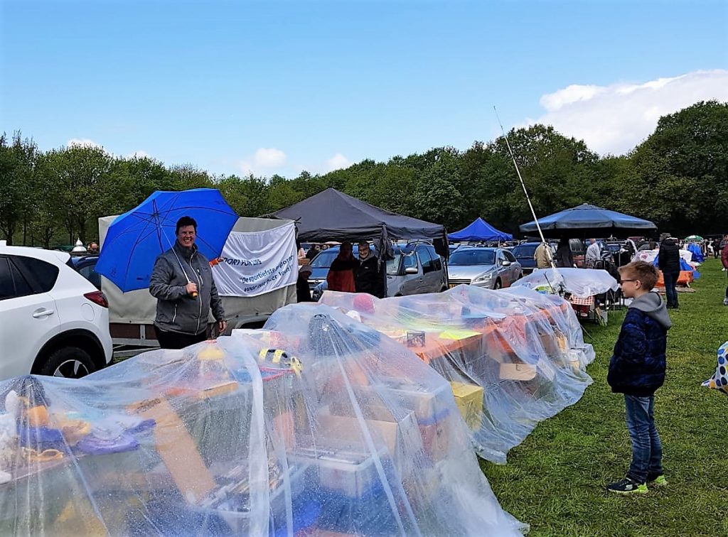Bevrijdingsdag 5 mei jl.  Ondanks het wisselvallige weer werd er toch weer goed zaken gedaan!