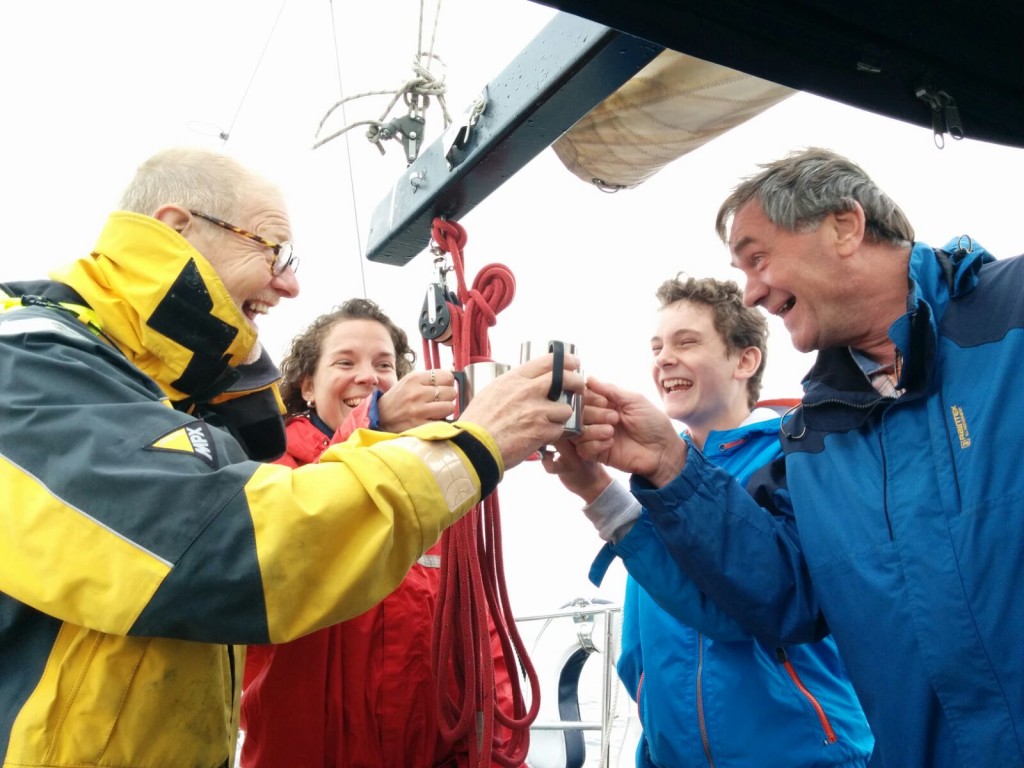 Topsport for Life - Samen voor de wind - Kankerpatiënt Dirk (rechts) geniet met volle teugen..